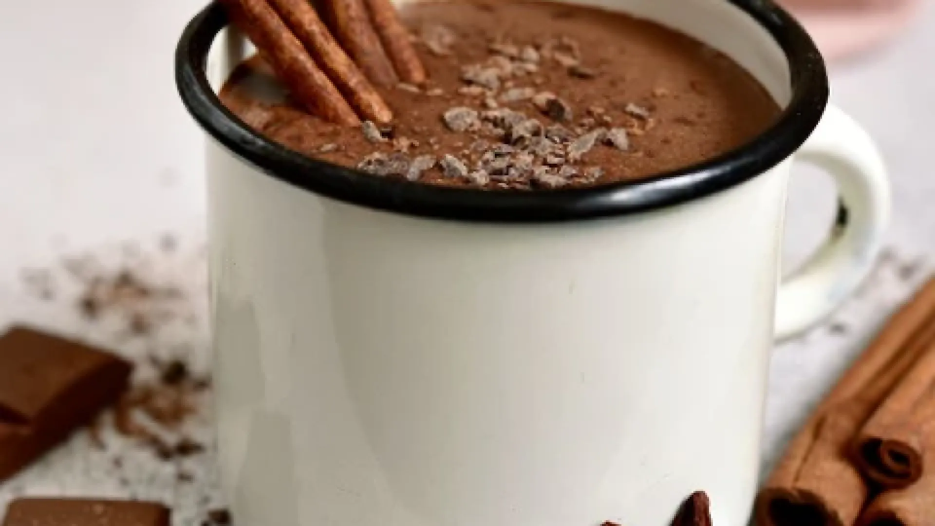 VANİLYA SICAK ÇİKOLATA